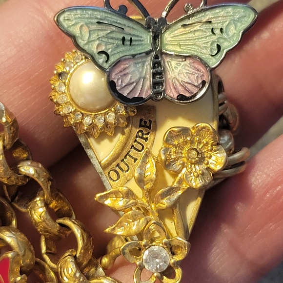 Price Final Beautiful Gold Toned Butterfly Garden Juicy Couture Bracelet - Picture 10 of 10